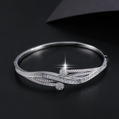 Stylish and Hot-Selling Women's Versatile Zirconia Bracelet