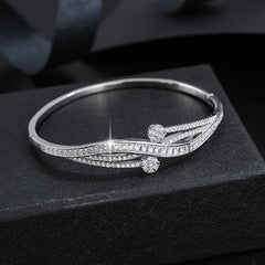 Stylish and Hot-Selling Women's Versatile Zirconia Bracelet