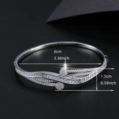 Stylish and Hot-Selling Women's Versatile Zirconia Bracelet