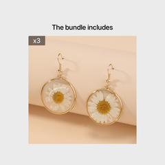 Nickle-Free Copper Dangle Earrings - Nooxian Elegant White Chrysanthemum - Boho Vacation Style with Golden-Tone Finish, Perfect for Everyday & Getaways
